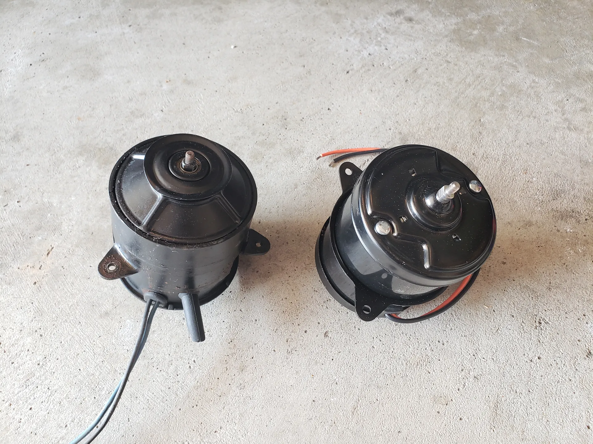Old (left) and new (right) fan motors